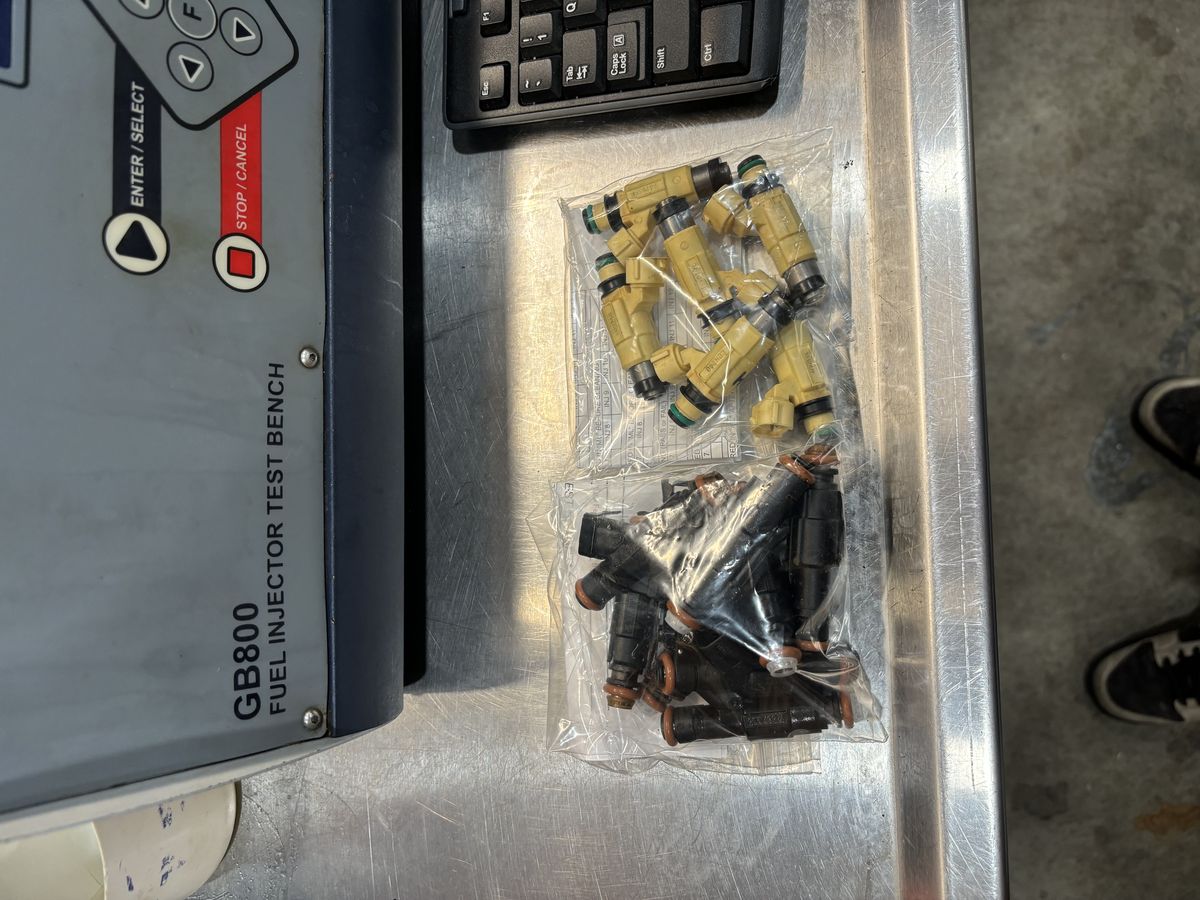 Fuel injectors on the test bench