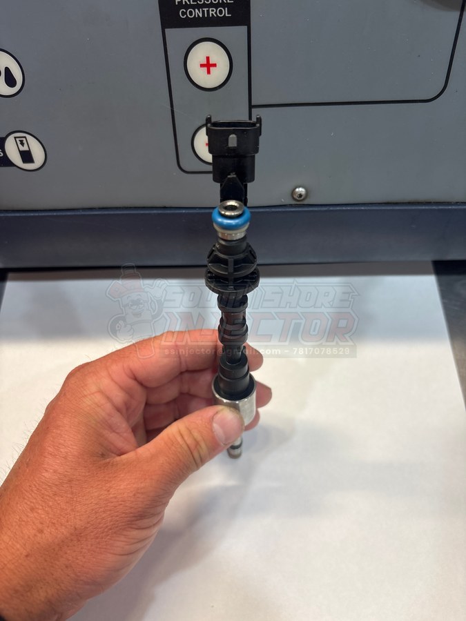 Bosch DX23-9F593-AC fuel injector photo 6
